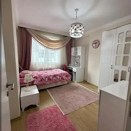 انيقة مطلة على البحر * Istanbul